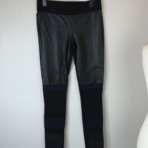 Club Monaco leggings with faux leather detail. Size 2